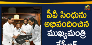2019 Latest Sport News, 2019 Latest Sport News And Headlines, BWF World Championship Winner PV Sindhu, BWF World Championships Final, CM KCR felicitates PV Sindhu, KCR Felicitates BWF World Championship Winner PV Sindhu, KCR felicitates PV Sindhu, latest sports news, latest sports news 2019, Mango News, PV Sindhu Wins BWF World Championship, PV Sindhu Wins BWF World Championships 2019, sports news, Telangana CM KCR felicitates PV Sindhu