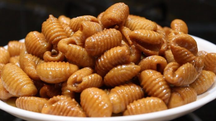 How To Make Tasty Bellam Gavvalu Recipe, బెల్లం గవ్వలు!,How To Make Tasty Bellam Gavvalu Recipe,Sweet Recipes,Sahasra's Kitchen, Bellam Gavvalu,bellam gavvalu in telugu,bellam gavvalu recipe,bellam gavvalu preparation, bellam gavvalu, Mango News, Mango News Telugu,