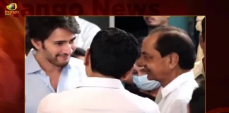 CM KCR Pays Tribute To Superstar Krishna at His Residence Nanakramguda Hyderabad,CM KCR Tribute To Superstar Krishna,KCR Pays Tribute To Superstar Krishna,Mango News,Mango News Telugu,PM Narendra Modi,Celebrities Expressed Condolences,Superstar Krishna Passes Away,Tollywood Senior Actor Krishna,Superstar Krishna Illness,Actor Superstar Krishna,Superstar Krishna,Senior Actor Krishna,Superstar Krishna Latest News And Updates,Actor Krishna,Krishna News And Live Updates,Superstar News And Updates