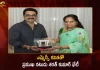 Actor Sarath Kumar Meets MLC Kalvakuntla Kavitha at her Residence in Hyderabad,Actor Sarath Kumar,MLC Kalvakuntla Kavitha,Sarath Kumar Meets MLC Kalvakuntla Kavitha,Mango News,Mango News Telugu,Sarath Kumar Latest News and Updates,Sarath Kumar Latest Movie Updates,CM KCR News And Live Updates, Telangna Congress Party, Telangna BJP Party, YSRTP,TRS Party, BRS Party, Telangana Latest News And Updates,Telangana Politics, Telangana Political News And Updates