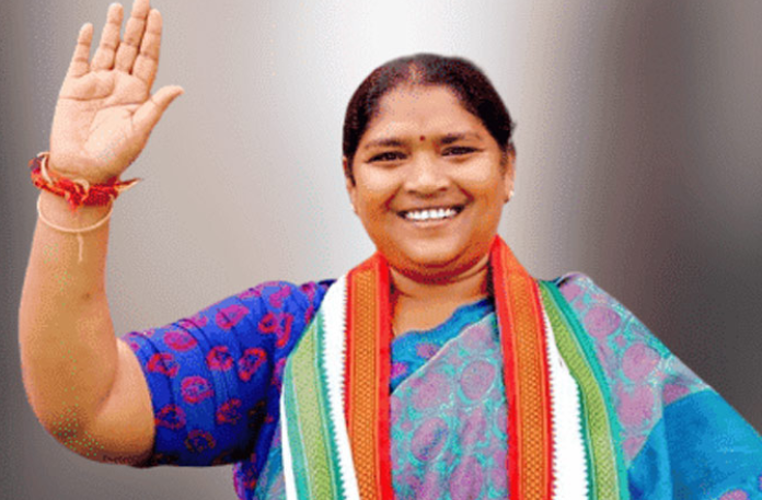 The position of TPCC chief for Minister Sitakka? Mahesh Kumar Goud, Madhuyashki Goud, MLA Komatireddy Rajagopal Reddy, Jaggareddy, Sampathkumar, Addaki Dayakar, CM Revanth Reddy,Sitakka, Mango News Telugu, Mango News,