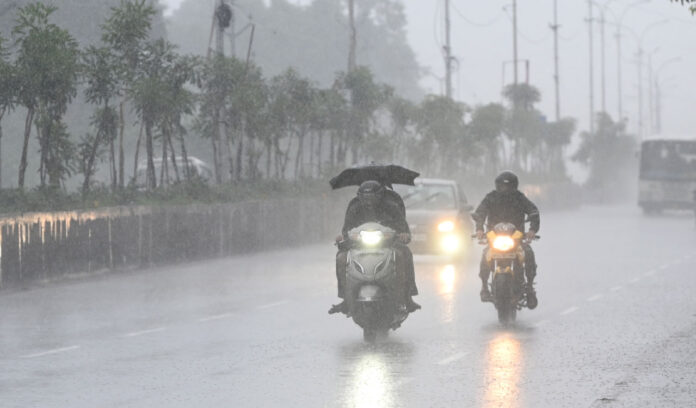 Rains In Telangana For Five Days | Mango News Telugu