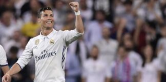 Cristiano Ronaldo Has Now Crossed 100 Crore Followers Across All His Social Media Accounts Combined, Cristiano Ronaldo Has Now Crossed 100 Crore Followers, 100 Crore Followers, Cristiano Ronaldo Social Media History, Cristiano Ronaldo Got 1 Billion Followers, Cristiano Ronaldo Latest News, Cristiano Ronaldo, Cristiano Ronaldo’s New Record, Foot Ball, One Hundred Crores Followers, Social Media, Football, Latest Football News, International News, Live Updates, Breaking News, Headlines, Live News, Mango News, Mango News Telugu