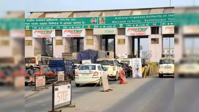 Good News For Motorists From Central Govt, Govt Changes Toll Collection Rules, National Highway User Fee, Toll Gate Rule On Highways, Toll Tax Rules, Central Govt, Change In Toll Fees Rules, Good News For Motorists, Toll Tax, Latest Central Government News, Travel Updates, National News, India, Congress, BJP, PM Modi, Live Updates, Breaking News, Live News, Mango News, Mango News Telugu