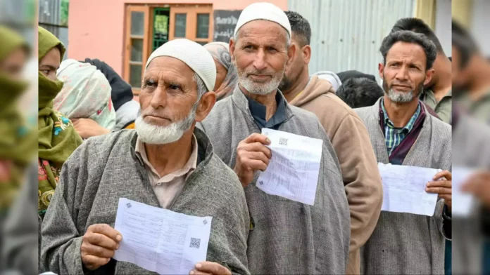 Assembly Elections Begin In Jammu And Kashmir, Assembly Elections, Assembly Elections started In Jammu And Kashmir, Kharge Tweet, Modi Tweet, Voters, Tough Challenge For All Parties, Jammu And Kashmir Elections, Jammu Kashmir, Jammu And Kashmir Assembly Elections, Jammu Kashmir Assembly Polls Live, J&K Assembly Election 2024 Live Updates, NDA, National News, India, Congress, BJP, PM Modi, Live Updates, Breaking News, Live News, Mango News, Mango News Telugu