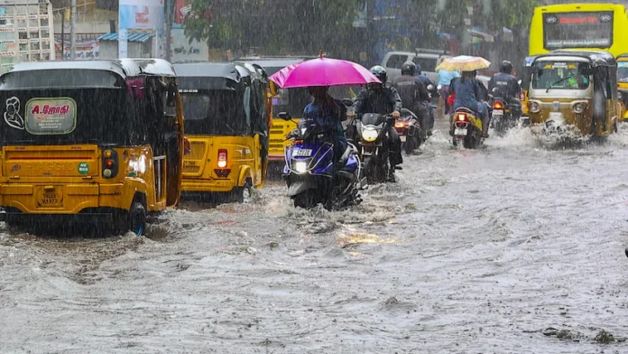 Rains In Telangana For Three Days, Heavy Rains In Telangana And Andhra Pradesh, IMD Alert, IMD Forecasts Heavy Rains In Telangana, Heavy Rains, Telangana Rain Updates, Weather Updates, Rains, IMD, Rain Alert, Rains In Telangana, Alert For Telangana, Rain Alert Telangana, Telangana Weather Forecast, Weather Today, Heavy Rains For Another Three Days, Heavy Rains, Heavy Rains In Telangana, Weather Report, TS Live Updates, Political News, Mango News, Mango News Telugu