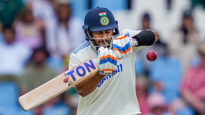 Team Indias Star All Rounder Shardul Thakur Has Been Admitted To The Hospital, Shardul Thakur Has Been Admitted To The Hospital, Shardul Thakur Joined In Hospital, BCCI, Sardhul Thakur, Sardhul Thakur Got Fiver, Sardhul Thakur Joined In Hospital Due To Fiver, Team India, Test Series, WTC Final, Test Format, Cricket, Latest Cricket News, Cricket Live Updates, India, BCCI, Sports News, Sports Live Updates, Mango News, Mango News Telugu