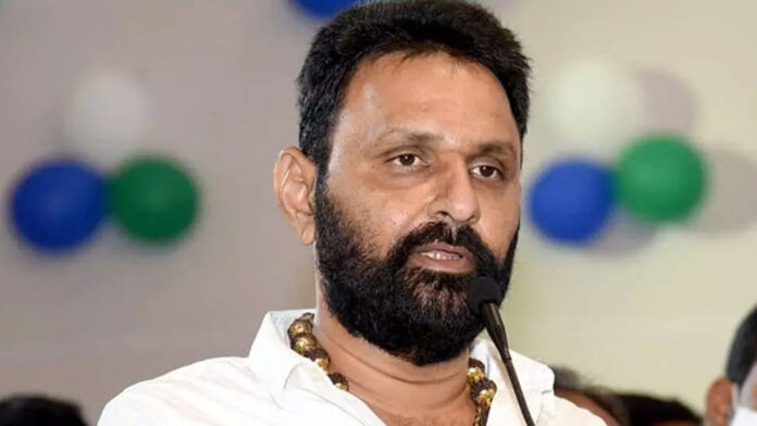 Case Filed On Kodali Nani, Kodali Nani Case, Case On Kodali Nani, Case Filed, AP, Kodali Nani, Law Student, TDP, YSRCP, Case Filed Against Kodali Nani, Kodali Nani Arrest, Chandrababu Naidu, Andhra Pradesh, AP Live Updates, AP Politics, Political News, Live Updates, Breaking News, Headlines, Live News, Mango News, Mango News Telugu