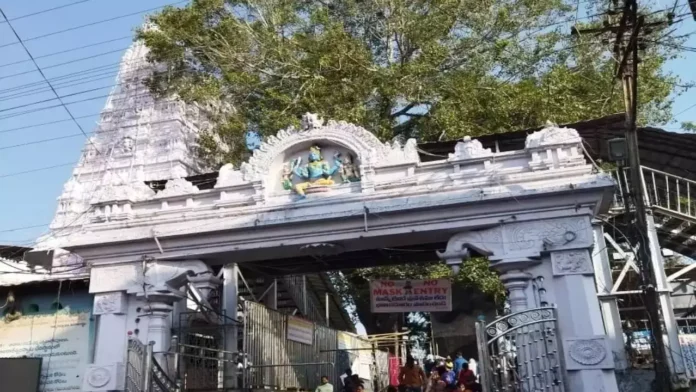 Congress Govt Special Focus On Development Of Vemulavada Temple, Congress Govt Special Focus, Special Focus On Development Of Vemulavada Temple, Vemulavada Temple Development, Govt Special Focus Vemulavada Temple, Vemulavada Development Focus, Congress, Revanth Reddy, TS Govt, Vemulavada, derabad Live Updates, Latest Hyderabad News, Telangana, TS Politics, TS Live Updates, Political News, Mango News, Mango News Telugu