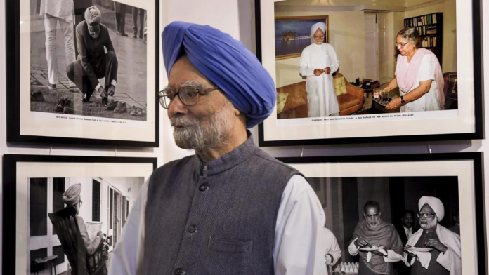 The Death Of Former Prime Minister Manmohan Singh Is An Irreparable Loss These Are The Reforms He Made For The Country, The Death Of Former Prime Minister Manmohan Singh, Manmohan Singh Is An Irreparable Loss, Manmohan Singh Is No More, Dr. Manmohan Singh, Former Prime Minister Of India, India Economic Reforms 1991, India’s Economic Growth And It Revolution, Manmohan Singh Legacy, Irreparable Loss, India, National News, BJP, PM Modi, Live Updates, Breaking News, Live News, Mango News, Mango News Telugu