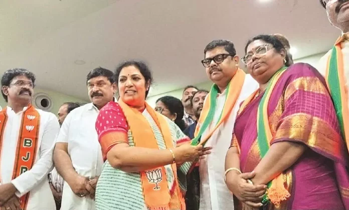 Is That Leader Behind Adari Anand Kumar Joining The BJP, BJP Leader Behind Adari Anand Kumar, Adari Anand Kumar Joining The BJP, Adari Anand Kumar, Adari Anand Kumar joining the BJP, CM Chandrababu, CM Ramesh, TDP, Vangalapudi Anitha, Andhra Pradesh, AP Live Updates, AP Politics, Political News, Live Updates, Breaking News, Headlines, Live News, Mango News, Mango News Telugu