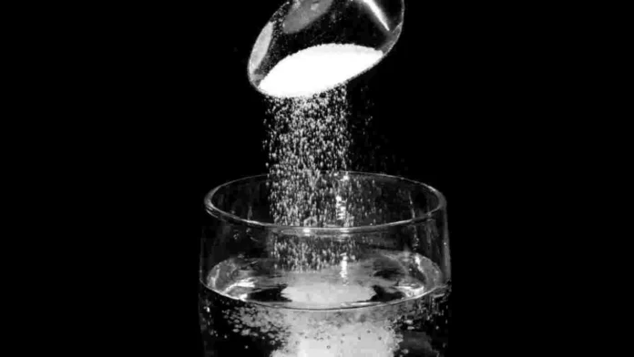 If You Drink Salt Water During The Day Everything Will Be Set, Everything Will Be Set, If You Drink Salt Water, Drink Salt Water, Everything Will Be Set, If You Drink Salt Water During The Day, Warm Salt Water, Salt Water, Health Tips, Healthy Food, Healthy Diet, Fitness, Mango News, Mango News Telugu