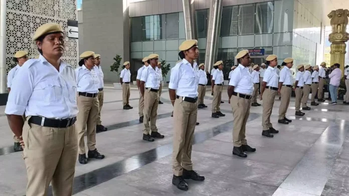 Transgenders in traffic duties: Telangana