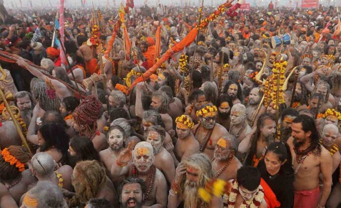 Saints Are A Special Attraction At The Kumbh Mela, Saints Are A Special Attraction, Special Attraction At The Kumbh Mela, Special Attraction Of Saints, Mahakumbh Mela, Prayagraj, The Hustle And Bustle Of Akharas, The Kumbh Mela, Kumbh Mela, Kumbh Mela A Grand Festival, Maha Kumbh Mela Prayagraj 2025, Maha Kumbh Mela 2025,Ganga, Godavari, Kaveri, Prayagraj, Tungabhadra, Yamuna, India, National News, Live Updates, Breaking News, Headlines, Live News, Mango News, Mango News Telugu