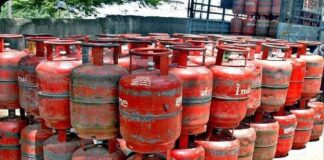 Gas Cylinder Prices Slashed, Gas Cylinder Prices Decreased, LPG Gas Cylinder Price Droppeed, Cylinder Price, Gas Cylinder Prices, LPG Price Cut, Gas Rates Reduced, LPG Gas Pric, LPG Gas, Gas, Cooking Gas Decreased, Cooking Gas News, Modi, India, BJP, Congress, Live Updates, Breaking News, Headlines, Live News, Mango News, Mango News Telugu