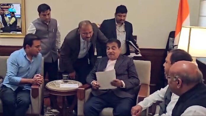 KTR Meets Union Ministers Highway Expansion And Strong Stand On Defected MLAs, KTR Meets Union Ministers, Highway Expansion, Strong Stand On Defected MLAs, Union Ministers, Expansion, Highways, KTR, Politics, Hyderabad Live Updates, Latest Hyderabad News, Telangana, TS Politics, TS Live Updates, Political News, Mango News, Mango News Telugu