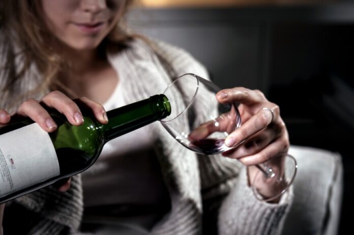 Rising Alcohol Consumption In India Increasing Addiction Among Women, Alcohol Consumption In India, Alcohol Addiction Among Women, Alcohol Addiction, India Increasing Alcohol Consumption, Alcohol Consumption, Assam Alcohol Survey, Government Revenue From Liquor, India Drinking Trends, Women And Alcohol, National News, International News, India, BJP, PM Modi, Live Updates, Breaking News, Live News, Mango News, Mango News Telugu