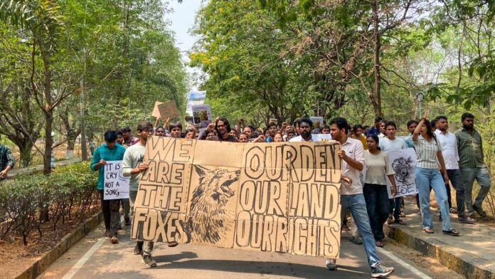 HCU Land Dispute Student Protests Intensify Police Resort To Lathi Charge,Environmental Conservation, HCU Protest, Hyderabad Land Dispute, Police Lathi Charge, Student Agitation,Telangana CM,Mango News,Mango News Telugu,HCU land dispute,HCU students,hyderabad news,Hyderabad Protests,Kancha Gachibowli,PIL High Court,Telangana CM Revanth Reddy,Telangana Congress,Telangana Government,Kancha Gachibowli Land Dispute,HCU,HCU Land Dispute News,HCU News,HCU Latest News,University Of Hyderabad,CM Revanth Reddy,CM Revanth Reddy Latest News,CM Revanth Reddy News,Telangana,Telangana News,Telangana Latest News,