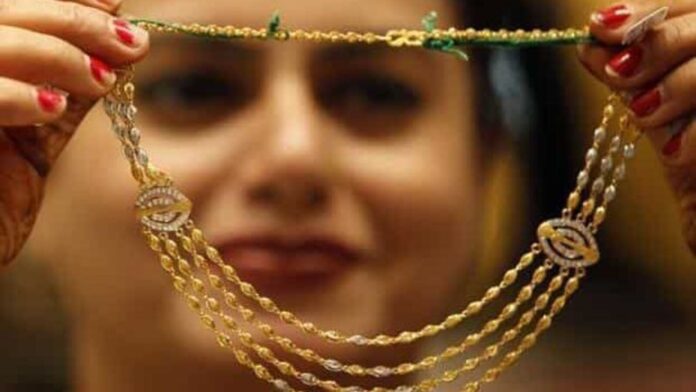 Unstoppable Gold Rush,Gold Continues To Perform At The Same Pace,Gold Price,Gold Price Today,Rising Gold Prices,Mango News,Mango News Telugu,Gold,Gold Price News,Gold Price Today Hike,Gold Rate In Hyderabad,Today Gold Rate,Gold Rate In India,Gold All Time Record,Gold Price Hike,Gold Surges By 18% In One Year,Gold Prices Latest,Gold Market,Gold Rates,Gold Rates Today,Gold Rates Today Hike, Gold Rates Hike