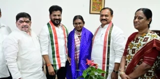 AICC Focuses On Kancha Gachibowli Land Dispute Meenakshi Natarajans Visit Gains Significance,AICC Telangana,Cabinet Expansion Congress,Kancha Gachibowli Land Dispute,Meenakshi Natarajan Hyderabad Visit,Telangana Congress Politics,HCU land dispute Updates,Kancha Gachibowli Land Row,Telangana CM,Mango News,Mango News Telugu,HCU land dispute,HCU students,hyderabad news,Hyderabad Protests,Kancha Gachibowli,Telangana CM Revanth Reddy,Telangana Congress,Telangana Government,Kancha Gachibowli Land Dispute,HCU,HCU Land Dispute News,HCU News,HCU Latest News,University Of Hyderabad,CM Revanth Reddy,CM Revanth Reddy Latest News,CM Revanth Reddy News,Telangana,Telangana News,Telangana Latest News,HCU Land Controversy,HCU Land Row,HCU Land Issue,Mango News,Mango News Telugu,Meenakshi Natarajan