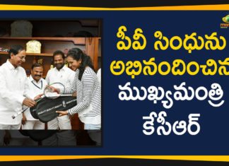 పీవీ సింధును అభినందించిన ముఖ్యమంత్రి కేసీఆర్ 2019 Latest Sport News, 2019 Latest Sport News And Headlines, BWF World Championship Winner PV Sindhu, BWF World Championships Final, CM KCR felicitates PV Sindhu, KCR Felicitates BWF World Championship Winner PV Sindhu, KCR felicitates PV Sindhu, latest sports news, latest sports news 2019, Mango News, PV Sindhu Wins BWF World Championship, PV Sindhu Wins BWF World Championships 2019, sports news, Telangana CM KCR felicitates PV Sindhu