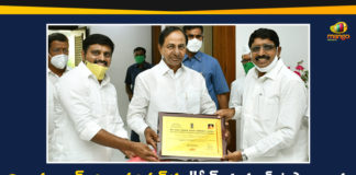 AP CM YS Jagan Meets Telangana CM KCR, CM KCR, CM KCR Congratulated Nizamabad ZP Chairman, Nizamabad ZP Chairman, Nizamabad ZP Chairman Vittal Rao, Nizamabad ZP Chairman Vittal Rao Central Award, Telangana CM KCR, Telangana News, ZP Chairman Vittal Rao