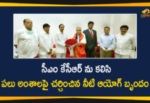 CM KCR, Mango News, Niti Aayog Team, NITI Aayog team appeals to CM KCR, NITI Aayog team calls on CM KCR, Niti Aayog Team Meets CM, Niti Aayog Team Meets CM KCR, Niti Aayog Team Meets CM KCR at Pragathi Bhavan, Niti Aayog Team Met KCR, Niti Ayog team calls on CM KCR, Pragathi Bhavan, Telangana CM KCR, Telangana CM KCR Latest News