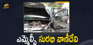 Hyderabad MLC-elect Vani Devi’s car rams into gate, Mango News, mlc surabhi vani devi car accident, mlc surabhi vani devi car accident news, MLC Surabhi Vani Devi Car rams into Gate, MLC Surabhi Vani Devi Car rams into Gate at Assembly Premises, MLC Surabhi Vani Devi’s car rams into Assembly gate, Surabhi Vani Devi, Telangana MLC Election, TRS MLC Surabhi Vani Devi Car Accident, TRS MLC Surabhi Vani Devi Car Accident At Assembly