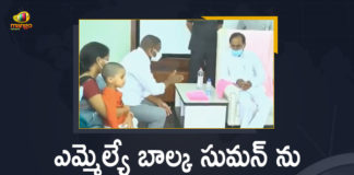 Balka Suman, CM KCR, CM KCR Visits Balka Suman MLA Residence at Metpally, CM KCR visits Metpally, CM KCR Visits MLA Balka Suman, CM KCR Visits MLA Balka Suman Residence, CM KCR Visits MLA Balka Suman Today at his Residence, CM KCR Visits MLA Balka Suman Today at his Residence in Metpally, KCR consoles MLA Balka Suman, Mango News, Metpally, MLA Balka Suman, telangana, Telangana CM KCR