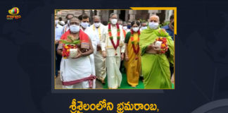 CJI Justice NV Ramana visited the Srisailam, CJI Justice NV Ramana visited the Srisailam temple, CJI Justice NV Ramana Visits Srisailam Temple, CJI Justice NV Ramana Visits Srisailam Temple Today, CJI NV Ramana, CJI NV Ramana Couple Visits Srisailam Temple, CJI NV Ramana visits Srisailam Bhramaramba Mallikarjuna Swamy temple, CJI visits Srisailam Bhramaramba Mallikarjuna temple, Mango News, NV Ramana, NV Ramana Visits Srisailam Temple