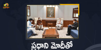 Delhi, Maharashtra Chief Minister, Maharashtra Chief Minister Uddhav Thackeray, Maharashtra Chief Minister Uddhav Thackeray Meets Prime Minister Narendra Modi, Maharashtra Chief Minister Uddhav Thackeray Meets Prime Minister Narendra Modi at Delhi, Mango News, Maratha quota, Mumbai News LIVE Updates, Narendra Modi, Prime Minister, Prime Minister Narendra Modi, Uddhav Thackeray, Uddhav Thackeray meets Modi