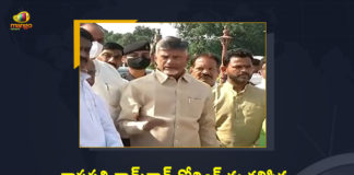 Chandrababu, Chandrababu Meets President, Chandrababu Meets President Ramnath Kovind, Delhi, Mango News, Naidu demand President rule in Andhra, President Ramnath Kovind, TDP Chief, TDP Chief Chandrababu, TDP Chief Chandrababu Meets President Ramnath Kovind, TDP Chief Chandrababu Meets President Ramnath Kovind at Delhi, TDP chief Chandrababu Press Meet, TDP’s Chandrababu Naidu meets President Kovind