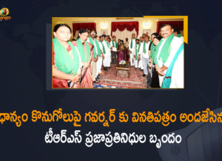 Mango News, Memorandum to the Telangana Governor over Paddy Procurement, Paddy Procurement, Paddy procurement across Telangana, Paddy Procurement Centers, Paddy procurement In Telangana, Paddy procurement issue in telangana, Telangana Governor over Paddy Procurement, TRS Delegation Submitted Memorandum, TRS Delegation Submitted Memorandum to the Telangana Governor over Paddy Procurement, TRS Maha Dharna