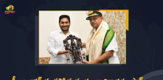 Commanding-in-Chief Ajendra Bahadur Singh, Eastern Naval Command Commanding in Chief, Eastern Naval Command invites AP CM YS Jagan, Eastern Naval Flag Officer, Eastern Naval Flag Officer Commanding-in-Chief Ajendra Bahadur Singh, Eastern Naval Flag Officer Commanding-in-Chief Ajendra Bahadur Singh Meets CM YS Jagan, ENC Commanding-in-Chief Ajendra Bahadur, ENC Commanding-in-Chief Ajendra Bahadur calls on AP CM, ENC invites AP CM YS Jagan Mohan Reddy, Mango News, Vice Admiral Ajendra Bahadur Singh