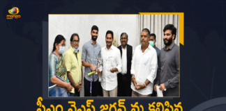Indian Star Shuttler Kidambi Srikanth Meets AP CM YS Jagan Today, Mango News, Mango News Telugu, Indian Star Shuttler Meets AP CM YS Jagan, Kidambi Srikanth Meets AP CM YS Jagan, Andhra Pradesh Chief Minister YS Jagan Mohan Reddy, AP CM YS Jagan congratulated Kidambi Srikanth for winning, Indian shuttler Kidambi Srikanth, Kidambi Srikanth, Indian Star Shuttler Kidambi Srikanth, AP CM YS Jagan, Kidambi Srikanth Silver medal win at World Championships, World Championships 2021, Badminton World Championships, kidambi srikanth wins silver medal