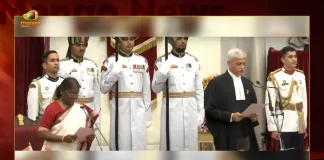 Justice UU Lalit Takes Oath as 49th Chief Justice of India, UU Lalit Takes Oath as 49th Chief Justice of India, 49th Chief Justice of India, President Droupadi Murmu administered the oath of office to Justice UU Lalit at Rashtrapati Bhavan, Justice UU Lalit, President Droupadi Murmu, 49th CJI, 49th CJI UU Lalit, Justice Uday Umesh Lalit took oath as the 49th Chief Justice of India, Justice UU Lalit News, Justice UU Lalit Latest News And Updates, Justice UU Lalit Live Updates, Mango News, Mango News Telugu,