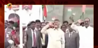 TDP Chief Chandrababu Naidu Unfurls National Flag in Azadi Ka Amrit Mahotsav Celebrations at Guntur, Chandrababu Naidu Unfurls National Flag in Azadi Ka Amrit Mahotsav Celebrations at Guntur, Azadi Ka Amrit Mahotsav Celebrations at Guntur, TDP Chief Chandrababu Naidu, Azadi Ka Amrit Mahotsav Celebrations, 76th Independence Day, Independence Day, Azadi Ka Amrit Mahotsav Celebrations News, Azadi Ka Amrit Mahotsav Celebrations Latest News And Updates, Azadi Ka Amrit Mahotsav Celebrations Live Updates, Mango News, Mango News Telugu,