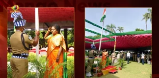 Telangana Governor Tamilisai Soundararajan Unfurls National Flag at Raj Bhavan on The 76th Independence Day, Tamilisai Soundararajan Unfurls National Flag at Raj Bhavan on The 76th Independence Day, Telangana Governor Tamilisai Soundararajan, Tamilisai Soundararajan, Raj Bhavan, Azadi Ka Amrit Mahotsav Celebrations, 76th Independence Day, Independence Day, National Flag, 76th Independence Day Celebrations News, 76th Independence Day Celebrations Latest News And Updates, 76th Independence Day Celebrations Live Updates, Mango News, Mango News Telugu,