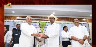 Telangana CM KCR Speech at Patna About help the Martyred Soldiers Families, Telangana CM KCR Speech In Bihar, CM KCR Distributes Cheques Galwan Soldiers, CM KCR Bihar Tour, Mango News, Mango News Telugu, Telangana CM KCR Meets Nitish Kumar, Telangana CM KCR Speech In Bihar, Telangana CM KCR, Telangana CM KCR Latest News And Updates, KCR Speech Today Live, Telangana News And Live Updates