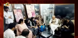 Union Minister Rajnath Singh Consoles Prabhas and Krishnam Raju Family Members in Hyderabad Today, Union Defence Minister Rajnath Singh , Rajnath Singh will Meet Actor Prabhas, Rajnath Singh Consoled Krishnam Raju Family Members, Defence Minister Rajnath Singh , Mango News, Mango News Telugu, Actor and Former Union Minister Krishnam Raju, Krishnam Raju Died, Celebrities Pays Tribute To Krishnam Raju, Megastar Chiranjeevi , Super Star Mahesh Babu, Rebel Star Krishnam Raju, Mango News, Mango News Telugu, Senior Actor Krishnam Raju, Telugu Senior Actor Krishnam Raju, Krishnam Raju Passes Away, Krishnam Raju Dies At 83, Krishnam Raju Died, Tollywood Latest News,