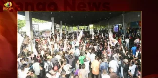 AP High Tension Prevails at Vizag Airport Over Attack on YSRCP Leaders Vehicles, Attack on YSRCP Leaders Vehicles, AP High Tension Prevails at Vizag Airport, Vizag Airport, Visakha Garjana In Visakhapatnam, YSRCP Conducts Visakha Garjana, 3 Capitals Intensifies as YSRCP Backs Rally Ministers and MLAs Attends, Visakha Garjana Highlights Chorus For 3 Capitals, Visakha Garjana Highlights, 3 Capitals, Visakha Garjana rally on October 15, Visakhapatnam, Visakha Garjana Rally News, Visakha Garjana Rally Latest News And Updates, Visakha Garjana Rally Live Updates, Visakha Garjana Rally, JAC Leads Visakha Garjana Rally Starts in Grand Way, JAC Visakha Garjana Rally, YSRCP Leaders And Cadre, Visakha Garjana rally on October 15, Visakhapatnam, Mango News, Mango News Telugu