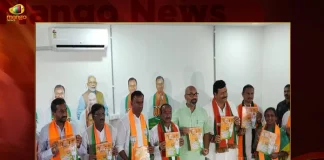 BJP Releases Manifesto for Munugode Bye-election Issued Development Plan for the 500 Days, BJP Releases Manifesto Munugode Bye-election, Munugode Development Plan For BJP,BJP Development Plan for 500 Days, Mango News,Mango News Telugu, TRS Party Munugode By-Poll, Munugode Bypoll Elections, Munugode Bypoll, CM KCR News And Live Updates, Telangna Congress Party, Telangna BJP Party, YSRTP , Munugode By Polls, Munugode Election Schedule Release, Munugode Election, Munugode Election Latest News And Updates