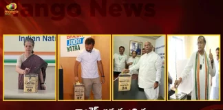 Congress Presidential Elections Sonia Gandhi Rahul Priyanka Along with Candidates Kharge and Tharoor Casted Their Votes, Congress President Election, Sonia Gandhi Rahul Priyanka Voted , Candidates Kharge Sashi Tharoor, Mango News, Mango News Telugu, Aicc President, TPCC's Key Decision, Aicc President Rahul Gandhi, Rahul Gandhi Aicc President, TPCC Congress President, TPCC Decision on Aicc President, All India Congress Committee , Indian National Congress, Sonia Gandhi, Mallikarjun Kharge