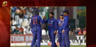 Team India Beats South Africa in 3rd ODI To Win The Series with 2-1 Lead, Team India Beats South Africa, India Won 3rd ODI, India Won on SA in 3rd ODI, Mango News, Mango News Telugu, India Thrashed South Africa In 3Rd ODI, India Won 3rd ODI By 7 Wickets, India vs South Africa Highlights 3rd ODI, India vs South Africa, India vs South Africa 3rd ODI, Ind vs SA 3rd ODI, India v South Africa, Kuldeep Yadav 4 Wicket Haul, India Vs South Africa 3rd ODI 2022, Ind vs SA Latest News And Updates