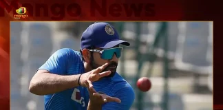 Team India To Play 3rd T20 Against South Africa Today Virat Kohli and KL Rahul Rested For This Match, Virat Kohli and KL Rahul Rested For This Match, Team India To Play 3rd T20 Against South Africa Today, 3rd T20 Against South Africa, India VS South Africa 3rd T20, IND VS SA T20, Virat Kohli and KL Rahul, IND VS SA 3rd T20I, South Africa, IND VS SA 3rd T20I News, IND VS SA 3rd T20I Latest News And Updates, IND VS SA 3rd T20I Live Updates, Mango News, Mango News Telugu