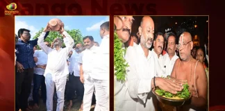 Telangana BJP Chief Bandi Sanjay Swears in front of Yadadri Lakshmi Narasimha Swamy in TRS MLAs Purchasing Issue,Bandi Sanjay Takes Oath At Yadadri, Yadadri Lakshmi Narasimha Swamy, BJP Chief Bandi Sanjay to Visit Yadadri Today, Challenges CM KCR Over TRS MLAs Purchasing Issue, TRS MLAs Purchase Case, Mango News, Mango News Telugu, 4 TRS MLAs Poaching Incident, TRS MLA Balaraju, TRS MLA Rega Kantarao, TRS MLA Harshavardhan Reddy, Munugode Bypoll, CM KCR News And Live Updates, Telangna Congress Party, Telangna BJP Party, YSRTP , Munugode By Polls, Munugode Election Schedule Release, Munugode Election, Munugode Election Latest News And Updates