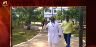 Munugode By-Election Praja Shanti Party Chief KA Pal Visits Several Polling Stations,Prajashanti Party President KA Paul, President KA Paul at Polling Stations,KA Pal Hal Chal At Munugode By-Poll, Mango News, Mango News Telugu, Munugode Bypoll Elections, Munugode Bypoll, CM KCR News And Live Updates, Telangna Congress Party, Telangna BJP Party, YSRTP , Munugode By Polls, Munugode Election Schedule Release, Munugode Election, Munugode Election Latest News And Updates