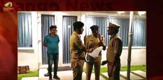 TRS MLAs Poaching Case SIT Issues Notices To Another Two Suspects Orders To Attend For The Enquiry Today,TRS MLAs purchase case,SIT notices issued to two others, ordered to appear for hearing today,Telangana Sit,Sit Investigation Mla Poaching Case,Trs Mla Poaching Case,Mango News,Mango News Telugu,Telangana Mla Poaching Case,Telangana Mla Poaching Case Latest News And Updates,Telangana Mla Poaching ,Telangana Bjp,Telangana Cm Kcr,Trs Party,Brs Party,Ysrtp,Brs Party Latest News And Updates