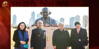 External Affairs Minister S Jaishankar Participates in Unveiling of the Bust of Mahatma Gandhi at UN Headquarters,Inauguration of Mahatma Gandhi Statue,United Nations Headquarters,External Affairs Minister S. Jai Shankar,Mango News,Mango News Telugu,Mahatma Gandhi Statue,UN Headquarters,Minister S Jaishankar,Mahatma Gandhi Statue In London,Mahatma Gandhi Statue In Uk,Un Headquarters,Un Headquarters Statues,Un Headquarters Around The World,Un Headquarters In The World,Un Headquarters Agreement,Un Headquarters Sculpture