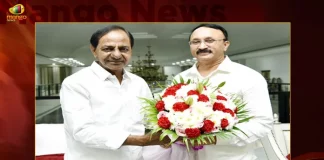BRS AP President Thota Chandrasekhar Meets BRS Chief CM KCR at Pragati Bhavan,BRS AP President Thota Chandrasekhar,Thota Chandrasekhar Meets BRS Chief,BRS Chief CM KCR,CM KCR at Pragati Bhavan,Mango News,Mango News Telugu,CM KCR News And Live Updates, Telangna Congress Party, Telangna BJP Party, YSRTP,TRS Party, BRS Party, Telangana Latest News And Updates,Telangana Politics, Telangana Political News And Updates,BRS President Thota Chandrasekhar,Thota Chandrasekhar
